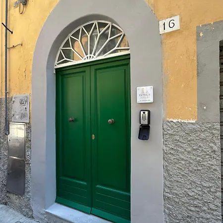 Domus S Andrea Centro Storico Apartmán